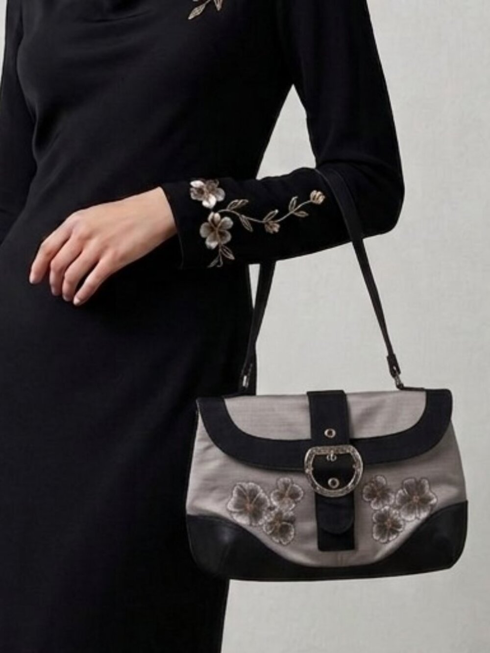 Silk Embroidered Bag Black Gray Flowers Concubine Canada